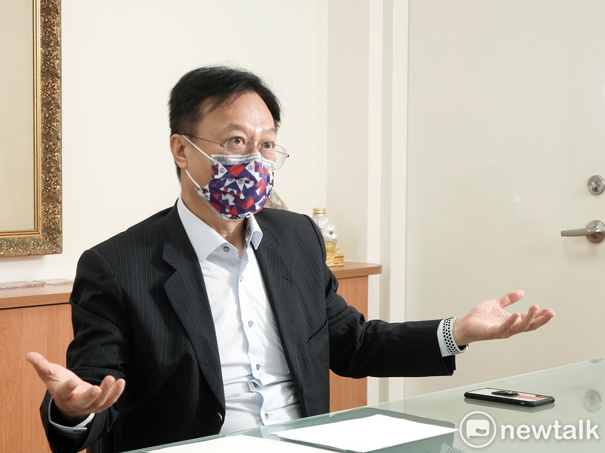 前彰化縣長卓伯源專訪。 圖：張良一/攝