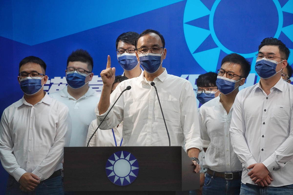 前國民黨主席朱立倫到國民黨中央登記參選國民黨主席。 圖：張良一/攝
