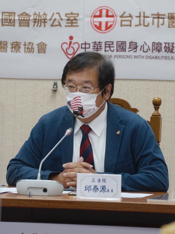 醫師公會全聯會理事長、民進黨立委邱泰源。 圖：張良一/攝(資料照)