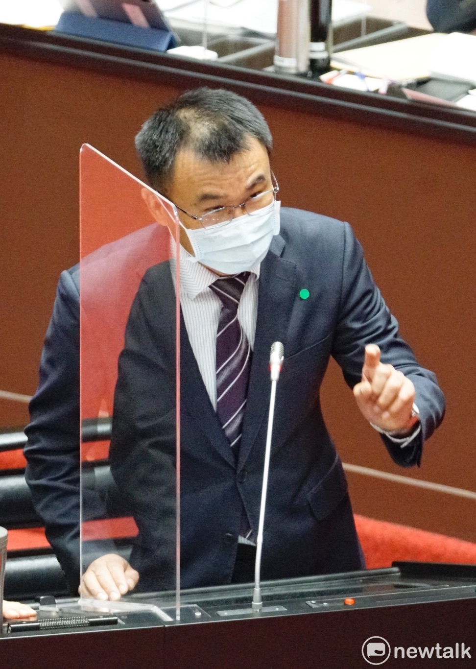 農委會主委陳吉仲在立院院會備詢。 圖：張良一/攝