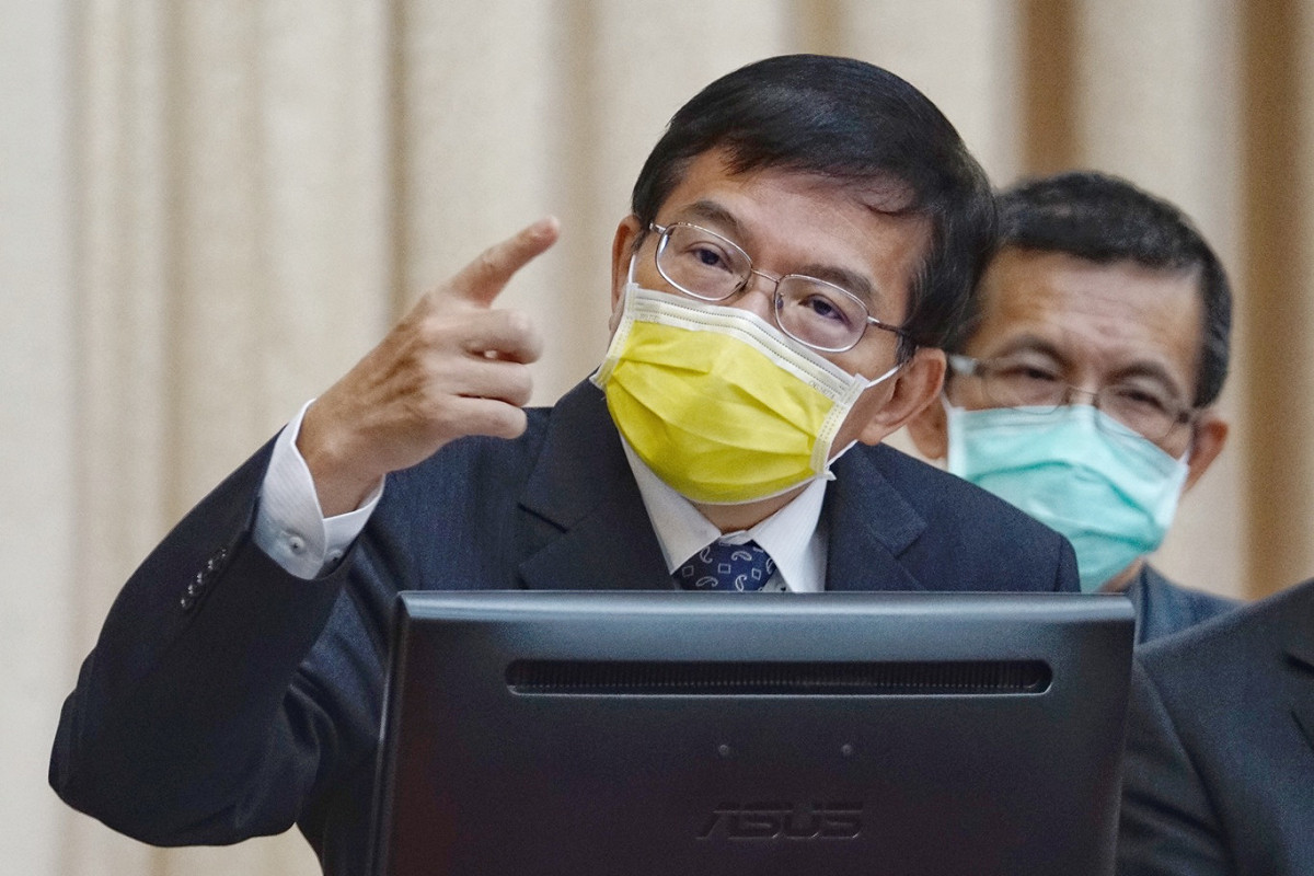 交通部長王國材在立院財委會備詢。 圖：張良一/攝