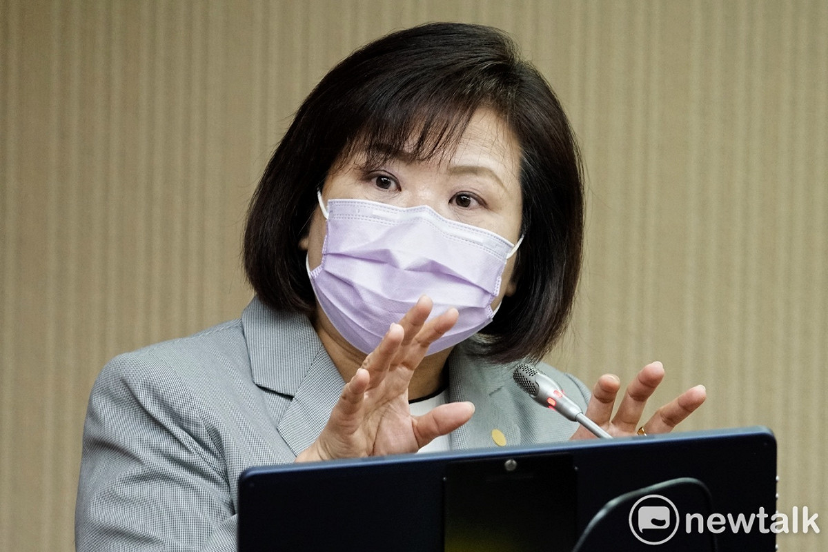 勞動部長許銘春在立院社福及衛環委員會備詢。 圖：張良一/攝
