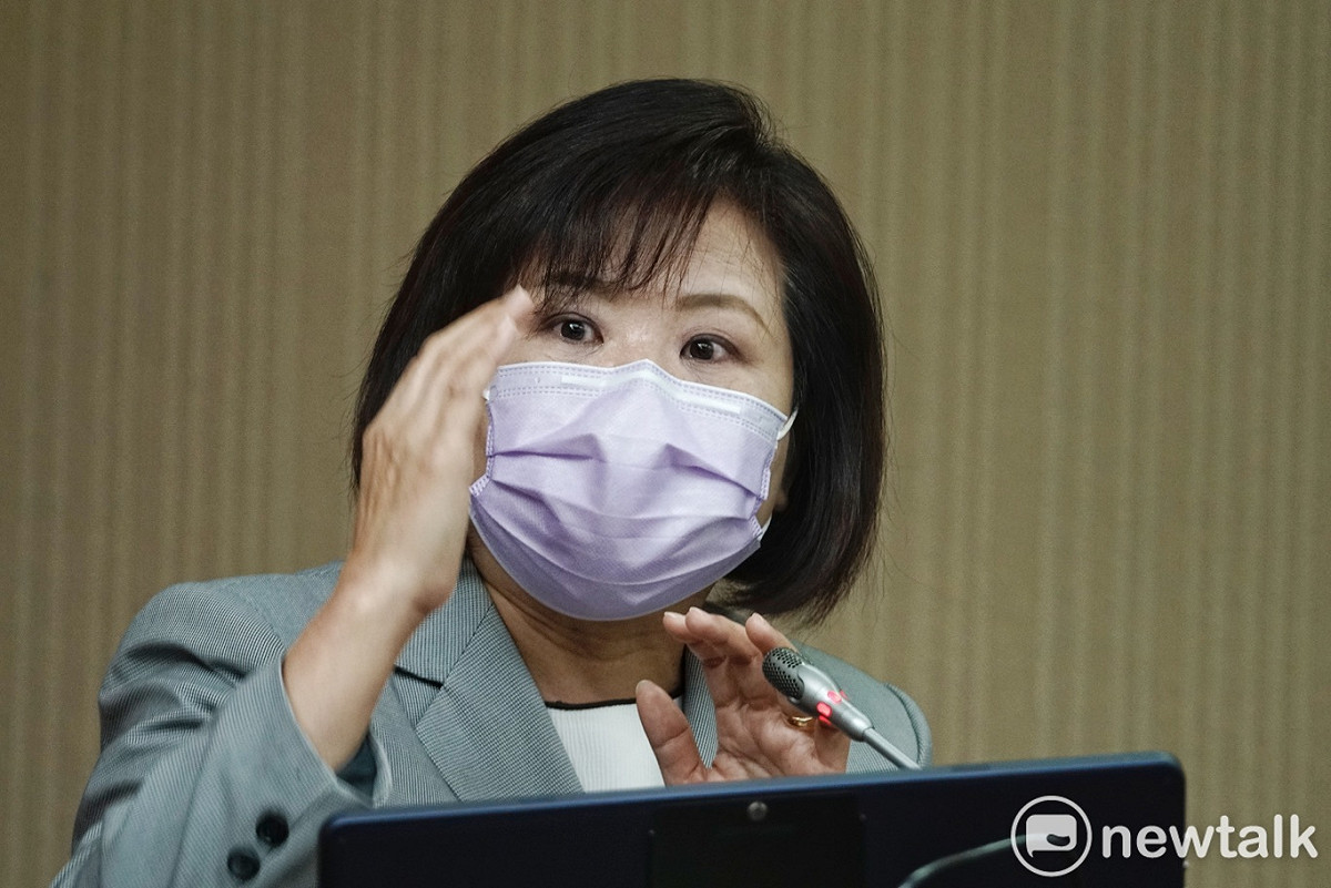 勞動部長許銘春在立院社福及衛環委員會備詢。 圖：張良一/攝
