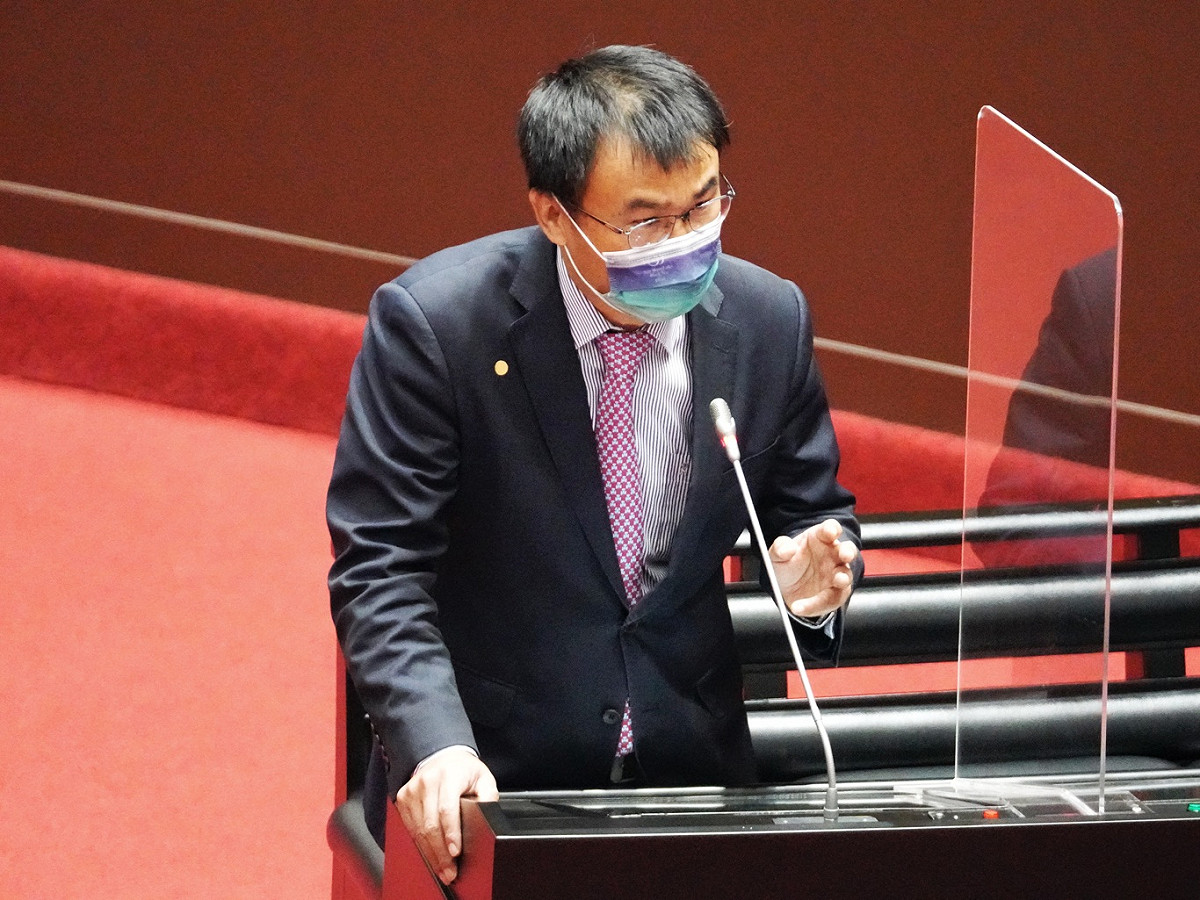 農委會主委陳吉仲在立院院會備詢。 圖：張良一/攝