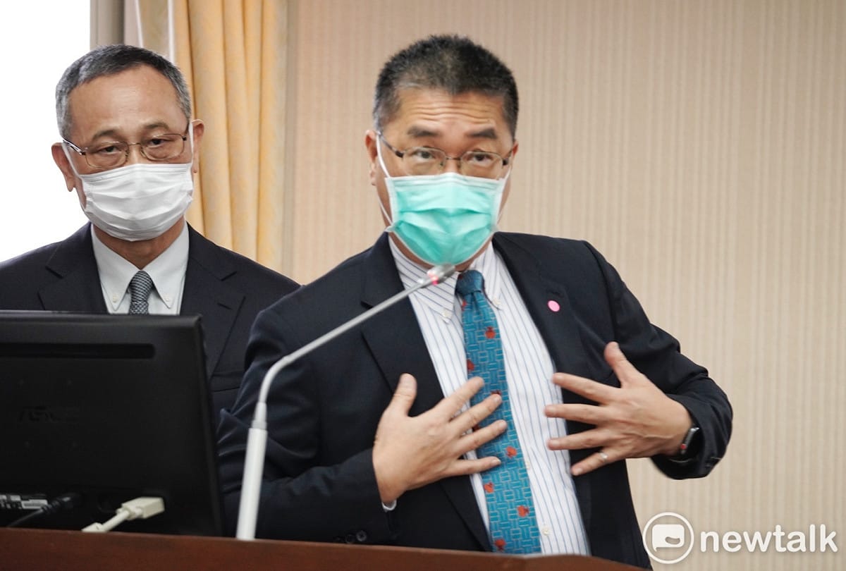 內政部長徐國勇（右）和警政署長陳家欽（左）。（資料照片） 圖：張良一 / 攝（資料照片）