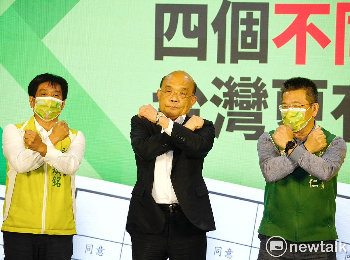 行政院長蘇貞昌極力在公投說明會帶頭宣講「四個不同意 台灣更有力」。 圖：張良一/攝