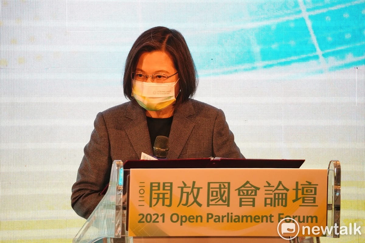 總統蔡英文在2021開放國會論壇致詞。 圖：張良一/攝