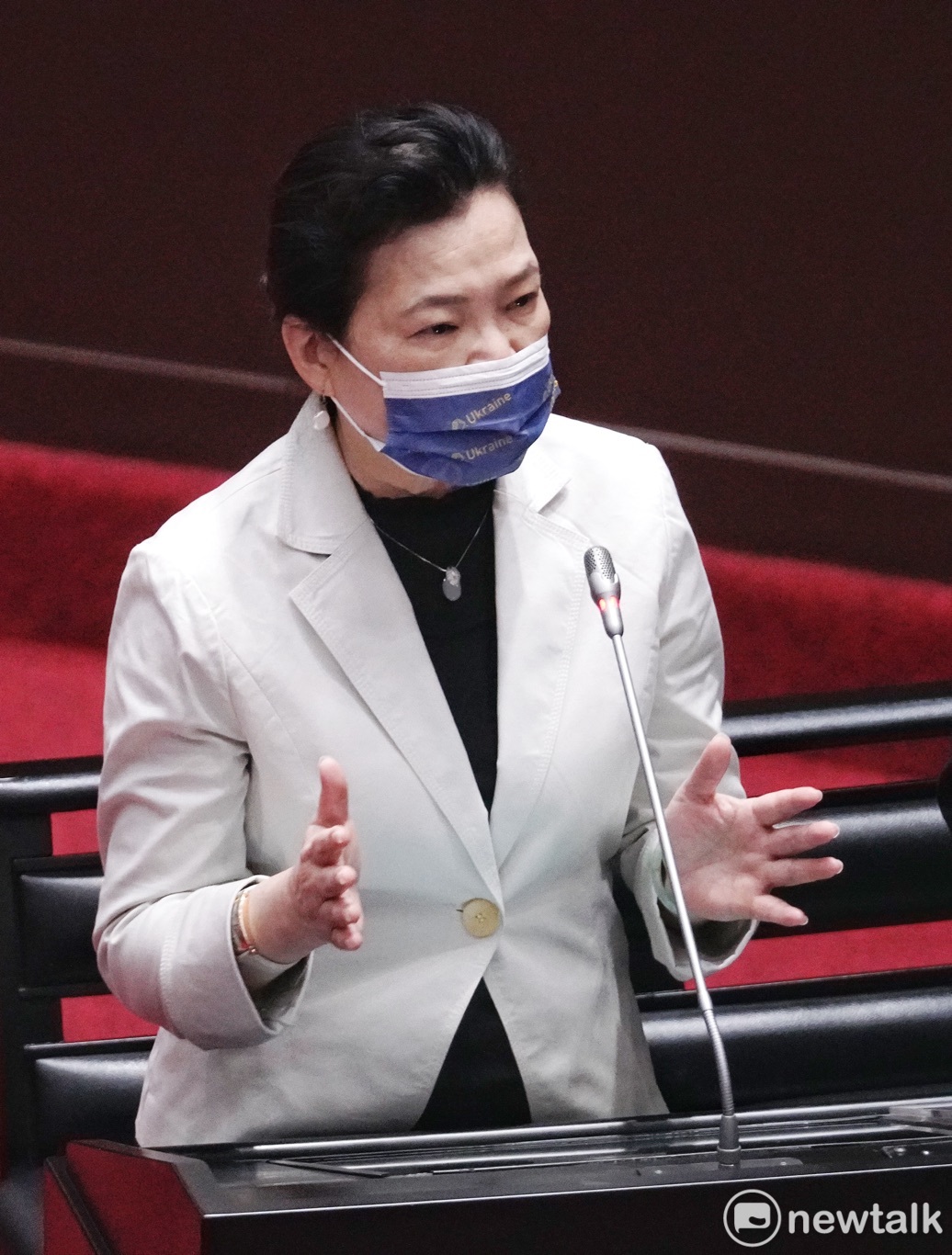 經濟部長王美花在立院院會備詢。 圖：張良一/攝