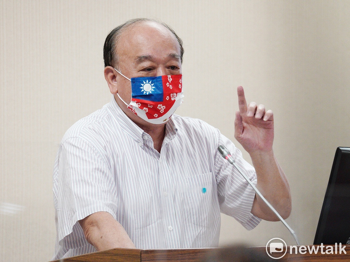 國民黨立委吳斯懷在立院外交及國防委員會質詢外交部長吳釗燮。 圖：張良一/攝（資料照）