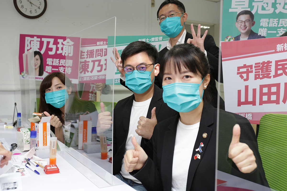 陳乃瑜、山田摩衣、卓冠廷初選登記 力拚三席全上。  圖：卓冠廷辦公室提供