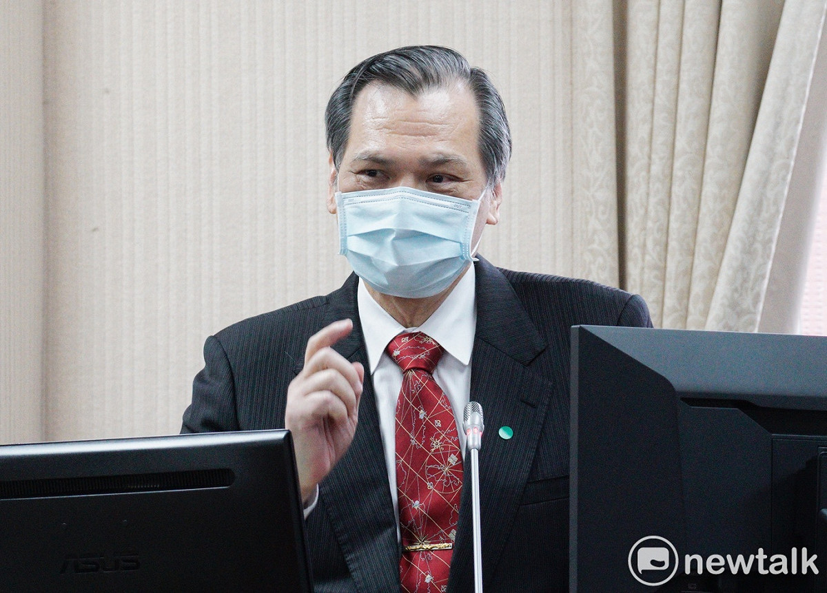 國安局長陳明通自爆給余客製化臺大國發所論文寫作「公版」。 圖：張良一/攝 （資料照）