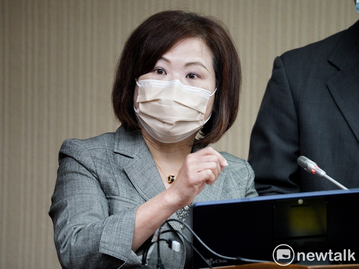 勞動部長許銘春今（28）天在立院社福及衛環委員會備詢。 圖：張良一/攝