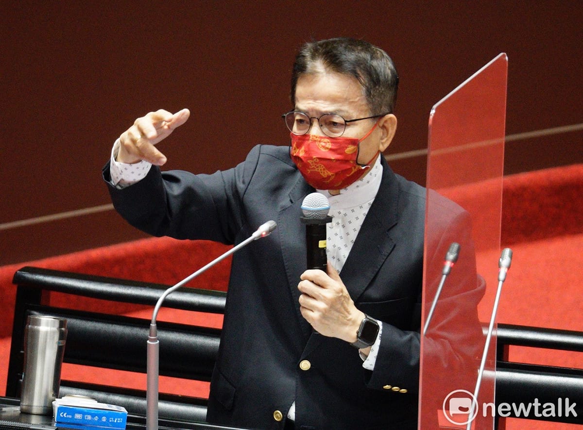 在余正煌發布聲明後，國民黨立委賴士葆質疑，「那到底是誰在複製貼上？」（資料照） 圖：張良一 / 攝（資料照）