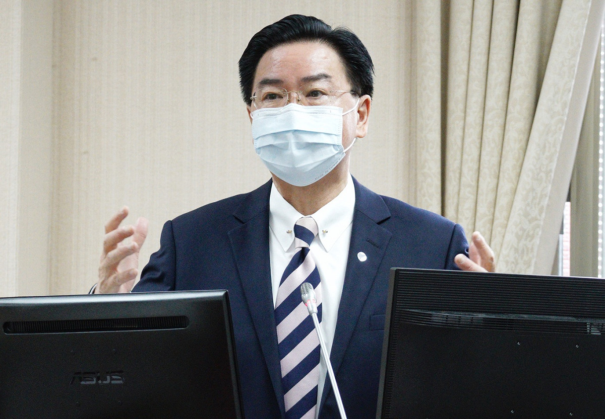 外交部長吳釗燮在立院外交及國防委員會備詢。 圖：張良一/攝