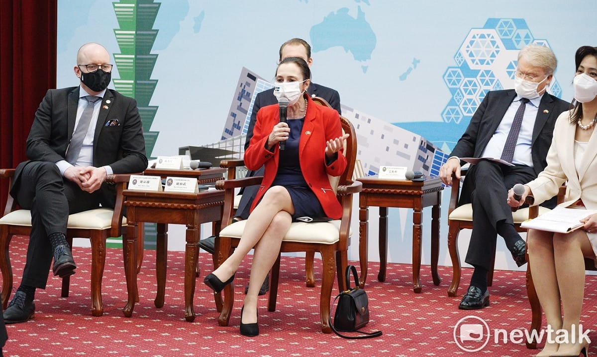 瑞典國會議員及歐洲議會議員訪團記者會，圖為台瑞國會議員協會主席席歐柏莉。 圖：張良一/攝