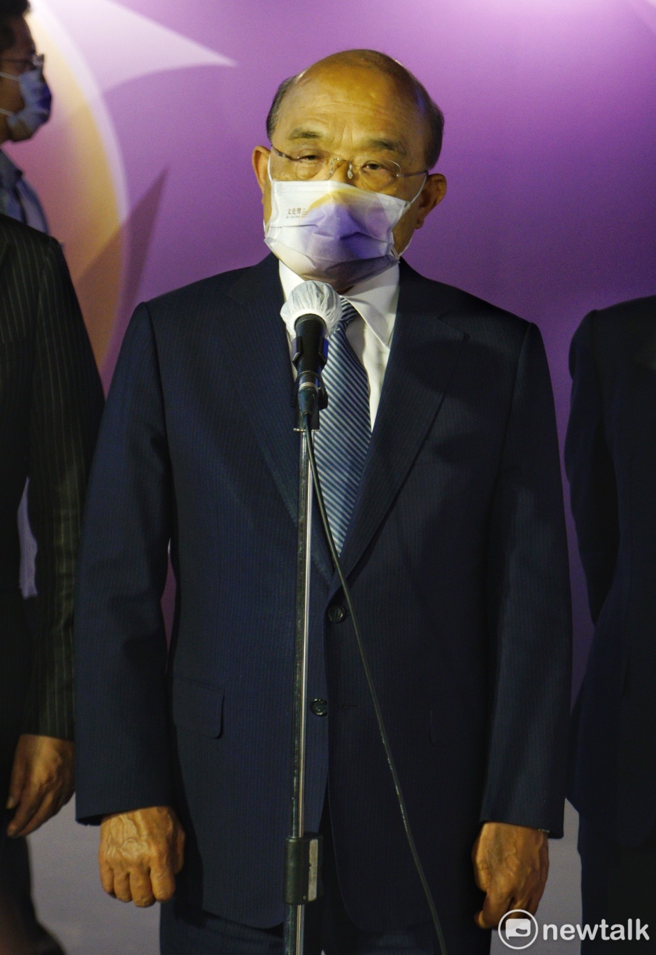 行政院長蘇貞昌今（12）天出席第41屆行政院文化獎頒獎典禮前受訪。 圖：張良一 / 攝（資料照）