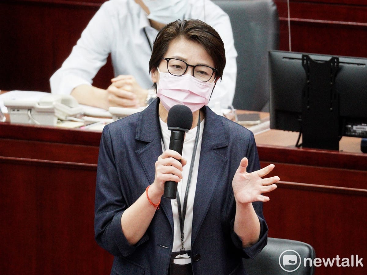 台北市副市長黃珊珊在台北市議會備詢。 圖：張良一 / 攝（資料照）