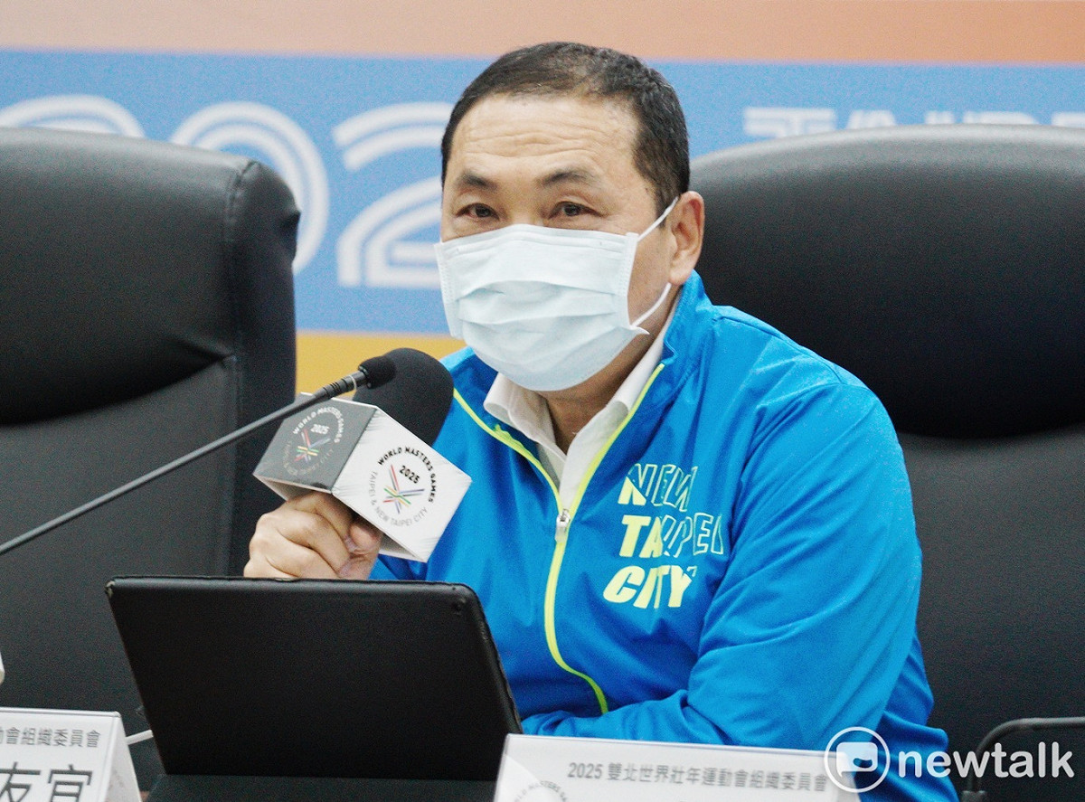 台北市長柯文哲、新北市長侯友宜出席2025雙北世界壯年運動會組織委員會第三次委員會議。 圖：張良一 / 攝