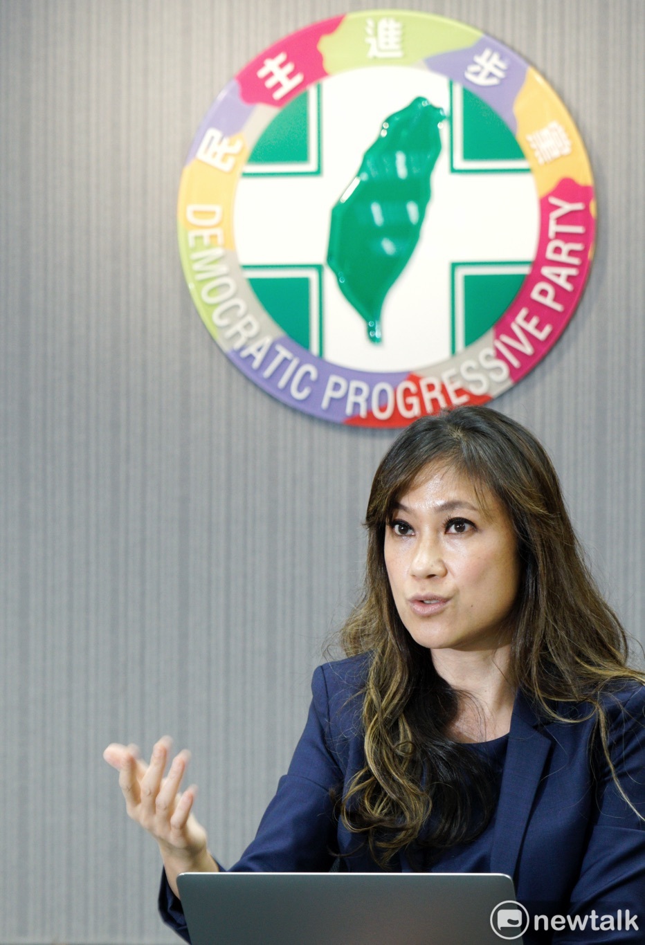 民進黨提名花蓮縣長候選人Kolas Yotaka接受《新頭殼》專訪。 圖：張良一/攝