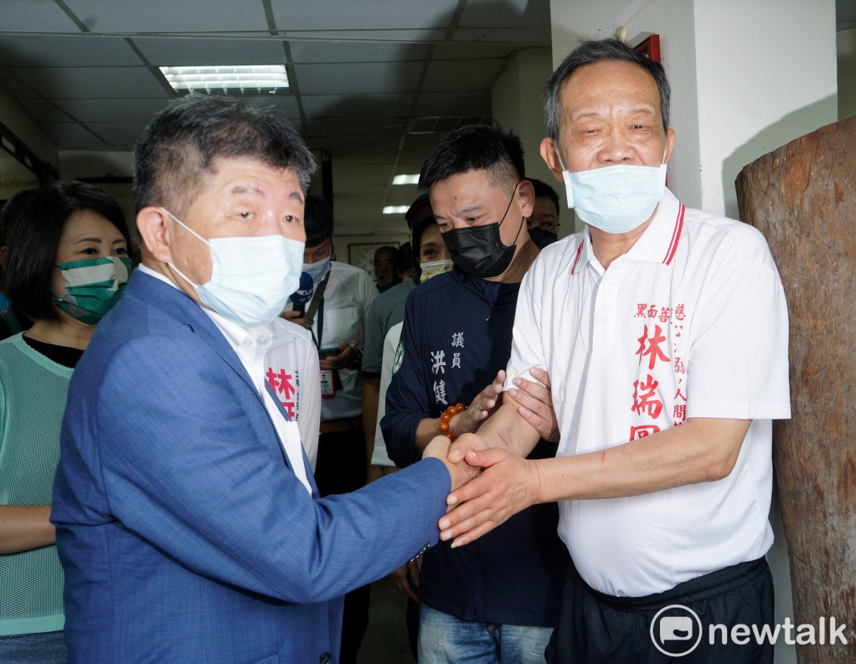 民進黨台北市長參選人陳時中上午前往北投，向市議員林瑞圖請益。 圖：張良一/攝