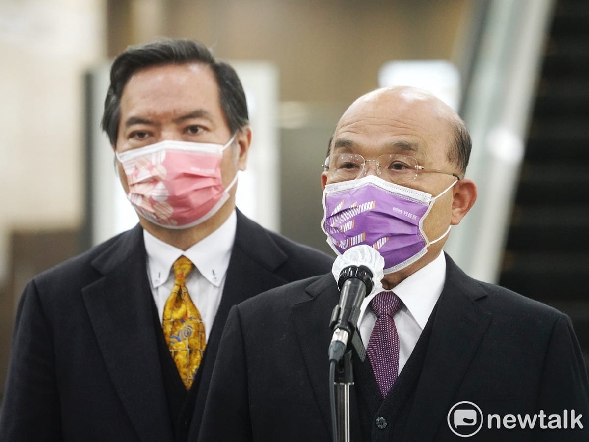 行政院長蘇貞昌今（14）天出席111年國家永續發展獎頒獎典禮前受訪。 圖：張良一/攝（資料照）