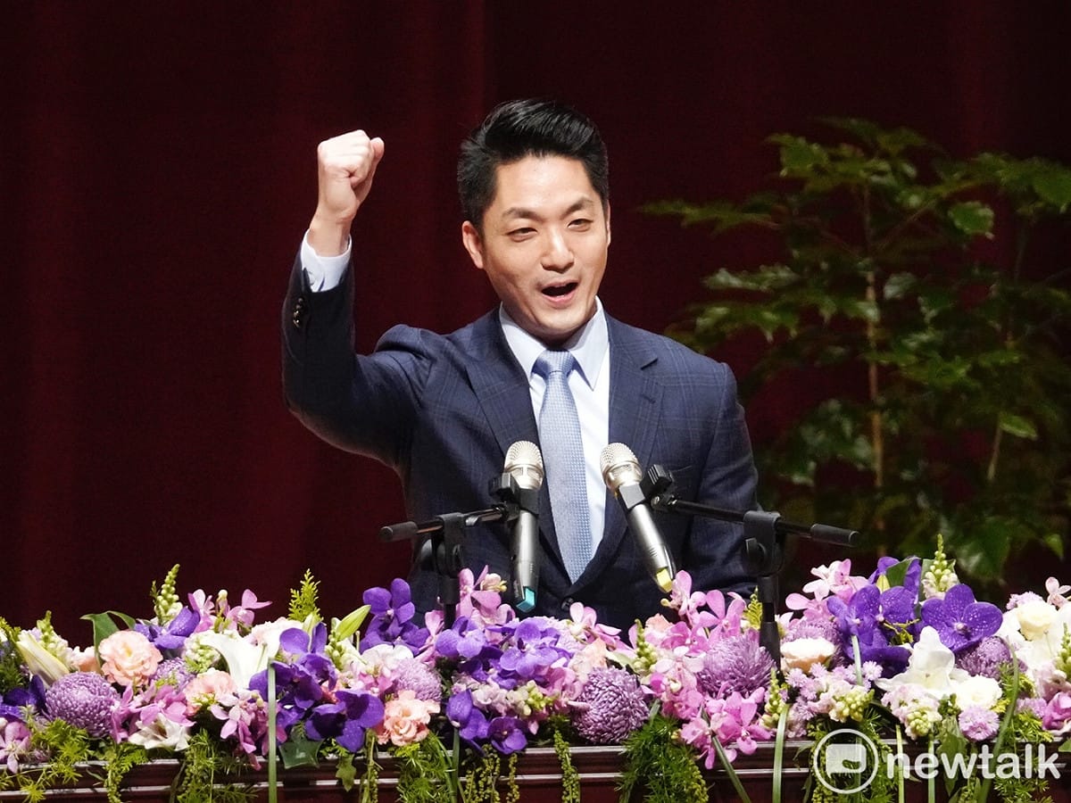 新任台北市長蔣萬安在台北市新卸任市長交接及就職典禮上致辭。 圖：張良一/攝
