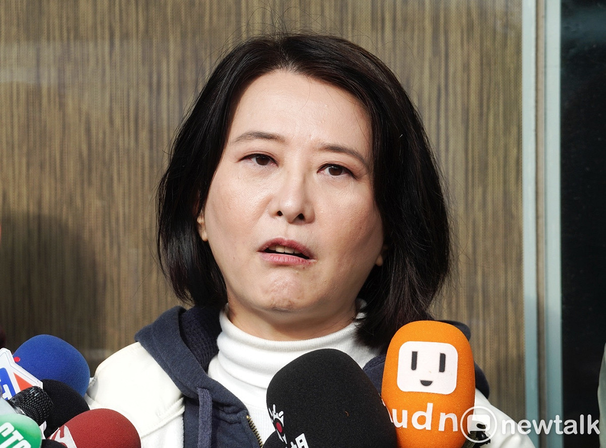 王鴻薇批評，在民進黨喊抗中保台催化下，使台海陷入兵兇戰危緊張情勢，役期延長更令役男及其家人們擔心受怕；汪潔民直言，非常適合去央視演講。 圖：張良一/攝（資料照）