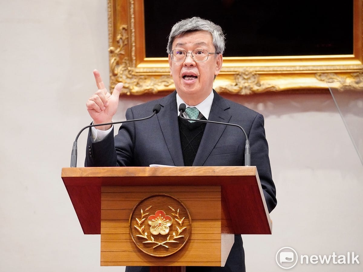 總統蔡英文今舉行記者會，宣布前副總統陳建仁接任行政院長。 圖：張良一/攝