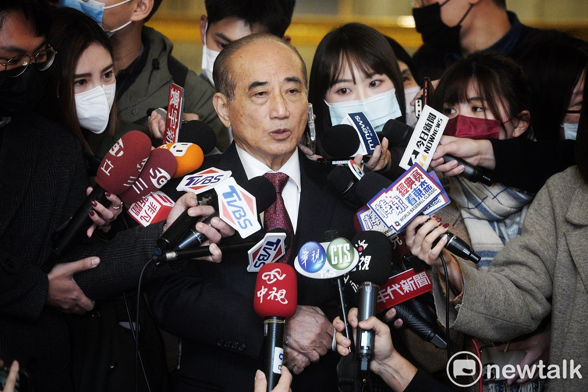 外傳為前立法院長王金平幕後操刀郭台銘今(7)日晚間的鳳山首場造勢，王金平表示，確實有人來拜託關心，但不是自己主導。 圖：張良一/攝（資料照）