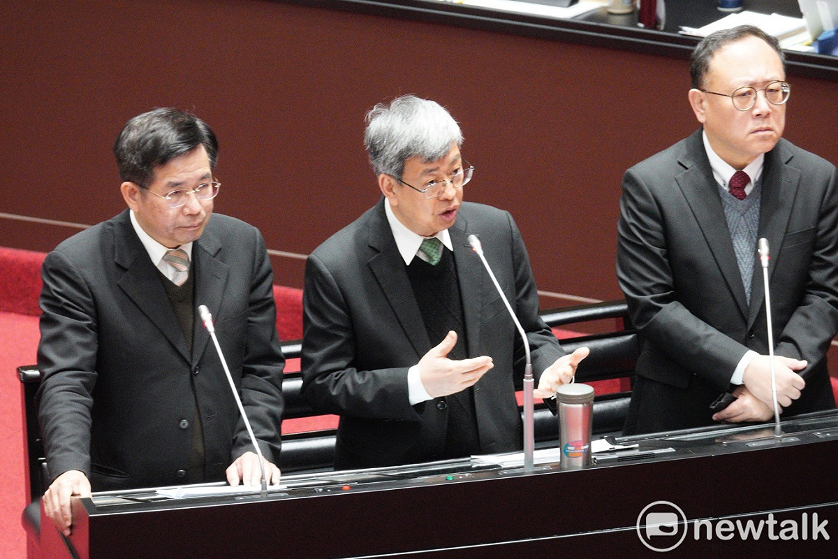行政院長陳建仁、教育部長潘文忠、文化部長史哲在立法院院會備詢。 圖：張良一/攝