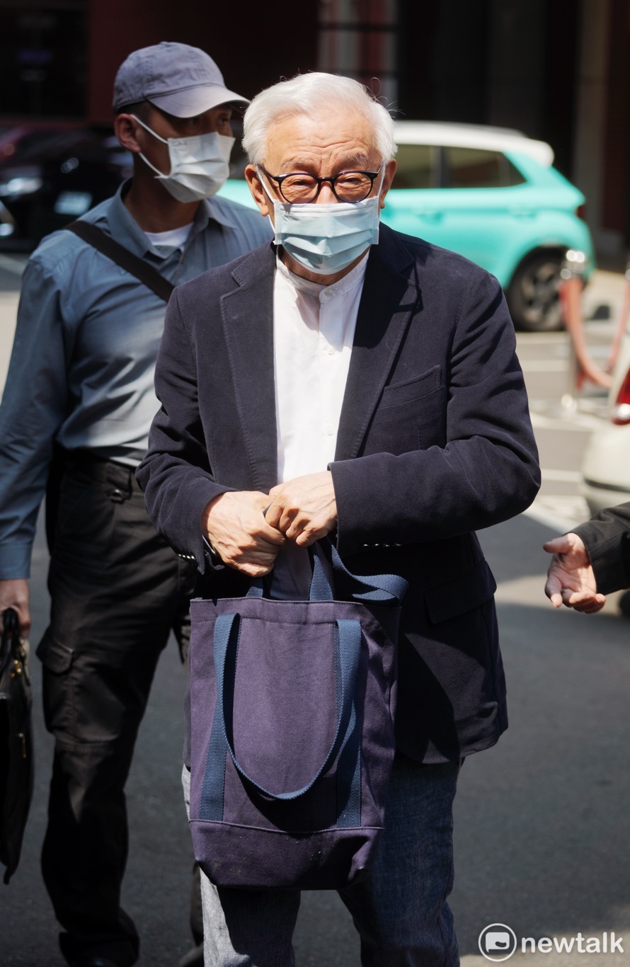 聯電前董事長曹興誠在台北市信民兩岸研究協會發表專題演講。 圖：張良一 / 攝