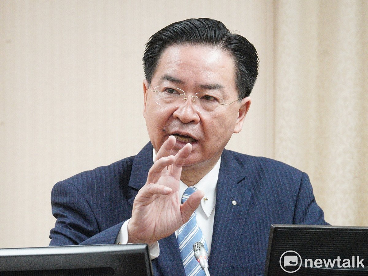 外交部長吳釗燮在立院外交及國防委員會備詢。 圖：張良一/攝