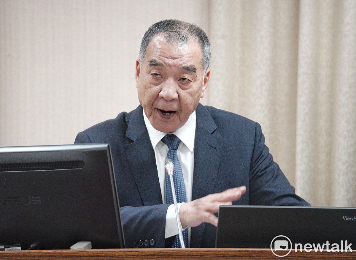 國防部長邱國正在立院外交及國防委員會備詢。 圖：張良一/攝