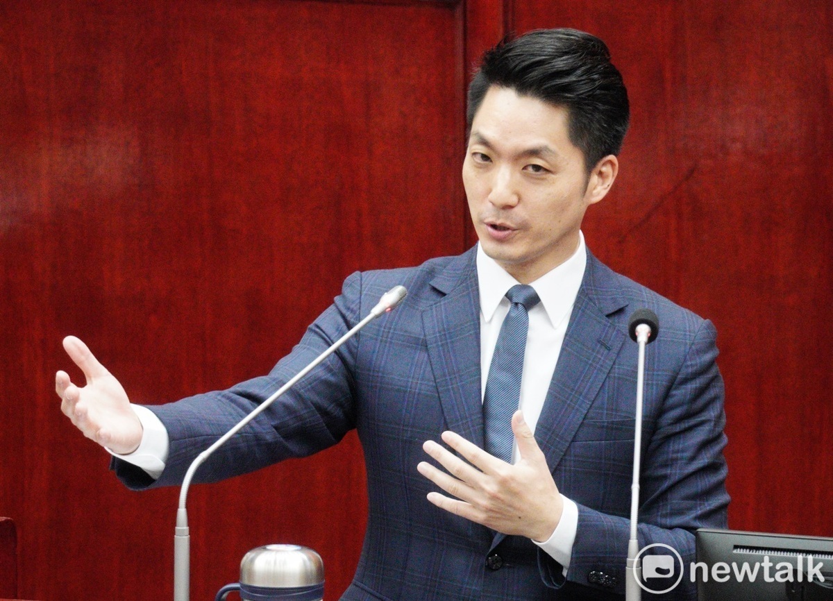台北市長蔣萬安在台北市議會備詢。 圖：張良一 / 攝