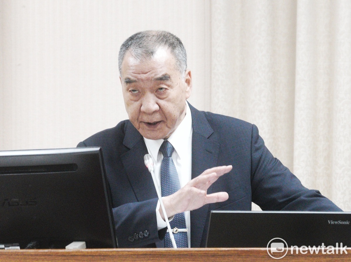 國防部長邱國正在立院外交及國防委員會備詢。 圖：張良一/攝（資料照）