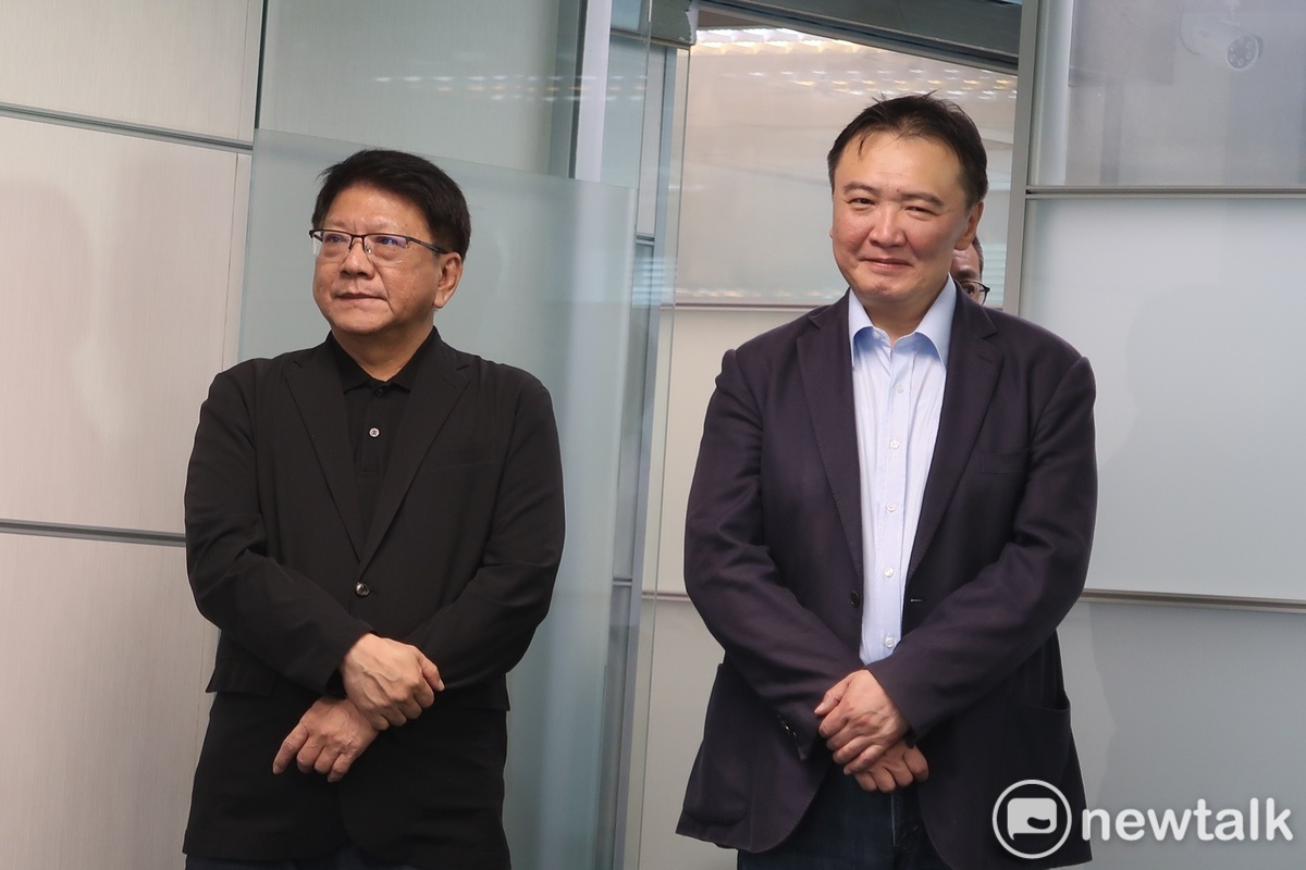 民進黨提名小組召集人潘孟安(左)與秘書長許立明。 資料照片：林朝億/攝