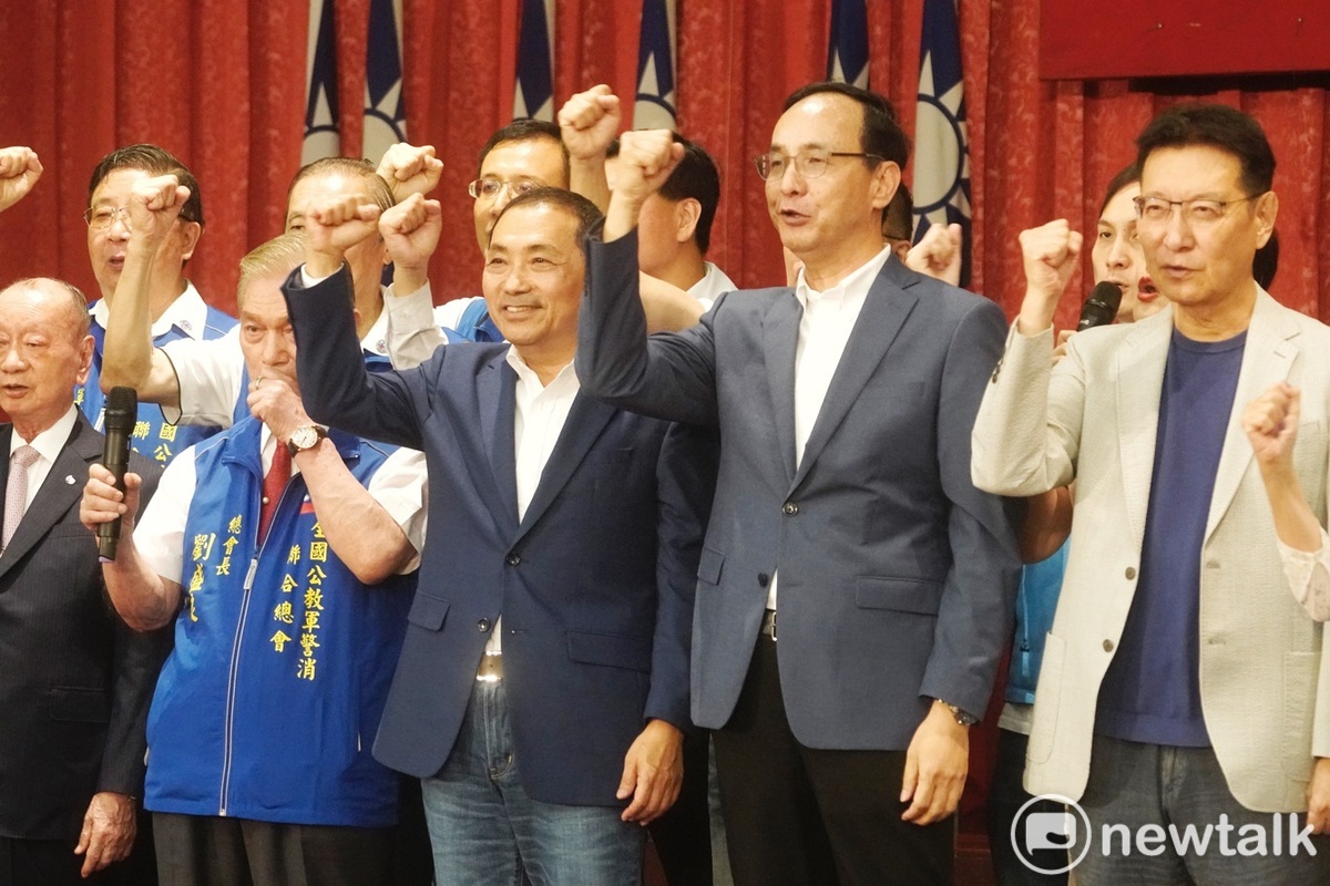 國民黨總統參選人侯友宜、國民黨主席朱立倫參加中華民國公教軍警消聯合總會第 3 屆第 3 次會員大會 圖：張良一/攝（資料照）