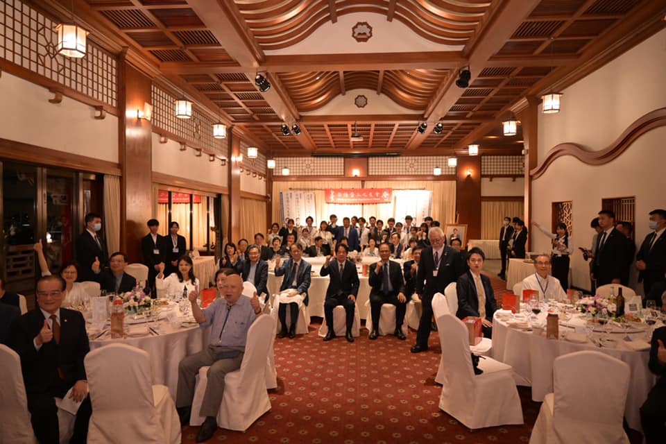 台灣安倍晉三之友會舉行歡迎晚宴，副總統賴清德、立法院長游錫堃、日本駐台代表泉裕泰、內政部長林右昌、台日關係協會會長蘇嘉全、僑委會委員長徐佳青、民進黨立委林楚茵、王定宇等皆出席。 圖：游錫堃臉書