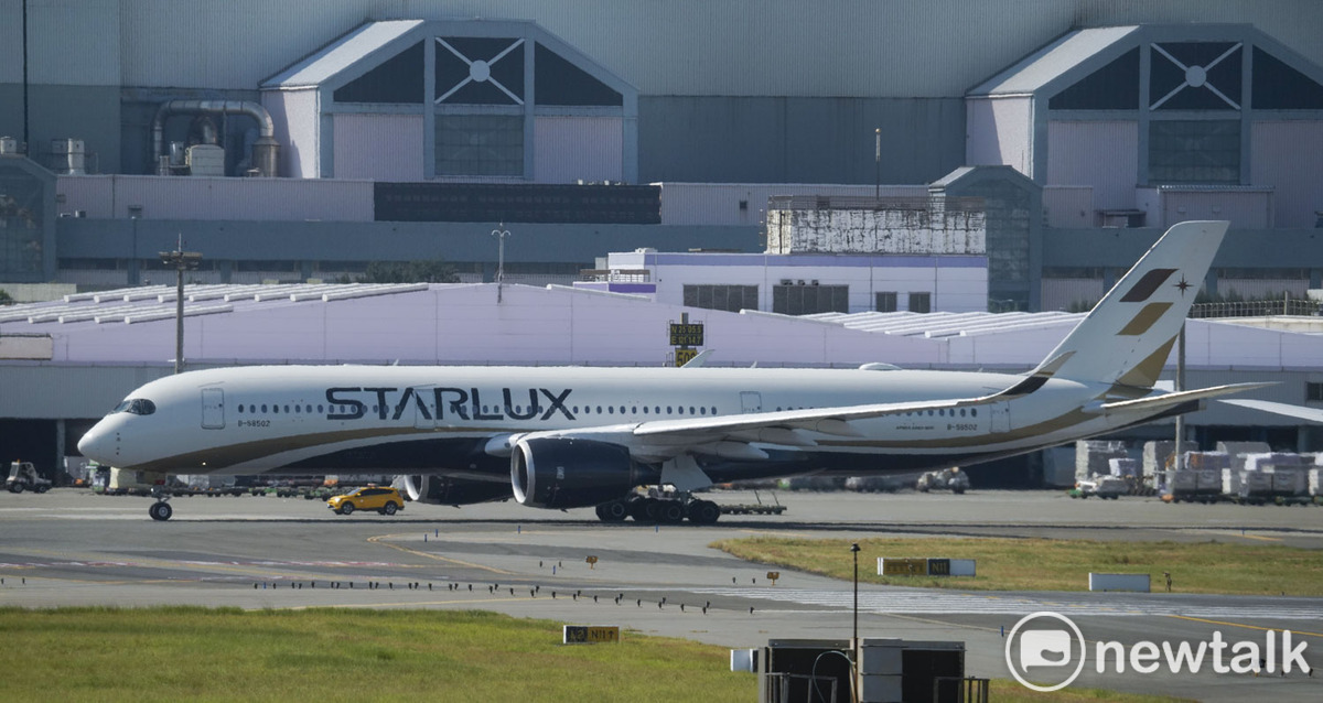 星宇航空27日台北飛曼谷JX741（編號B-58211）班機在曼谷機場疑似發生重落地。圖非當事航班。 圖：張良一/攝