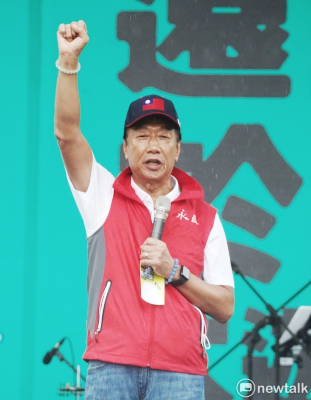 鴻海創辦人郭台銘參加凱道路安行人零死亡活動。 圖：張良一 / 攝