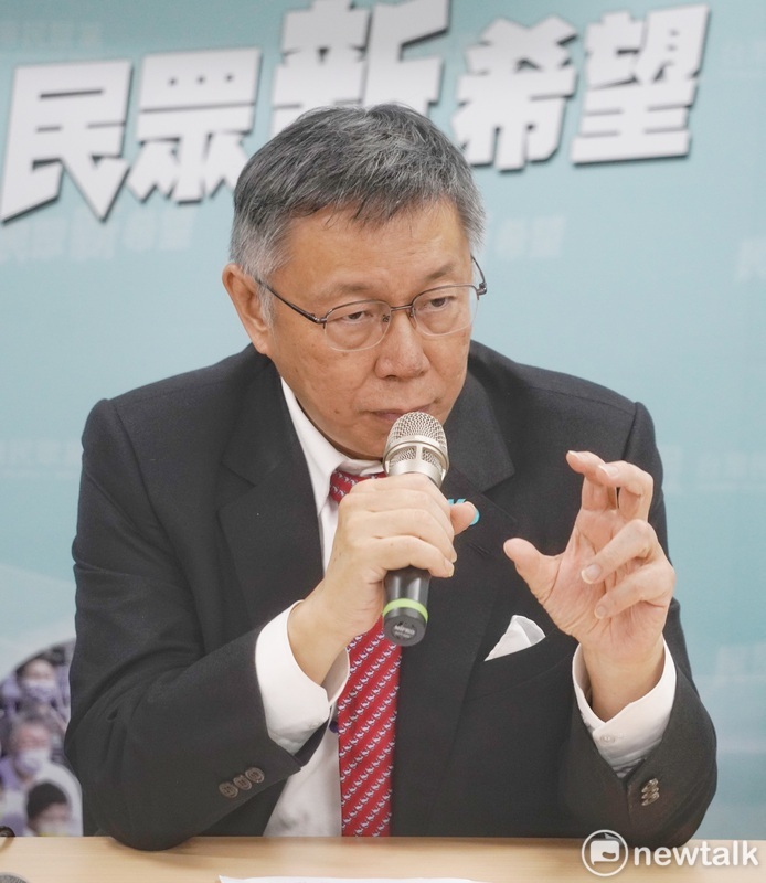 台灣民眾黨主席柯文哲舉行記者會，回應藍白合等議題。 圖：張良一 / 攝
