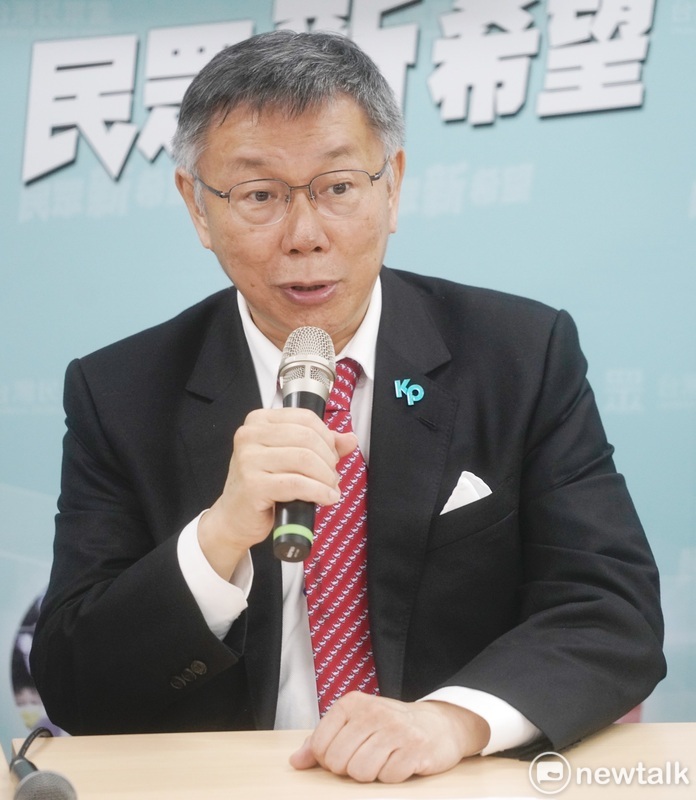 台灣民眾黨主席柯文哲舉行記者會，回應藍白合等議題。 圖：張良一 / 攝