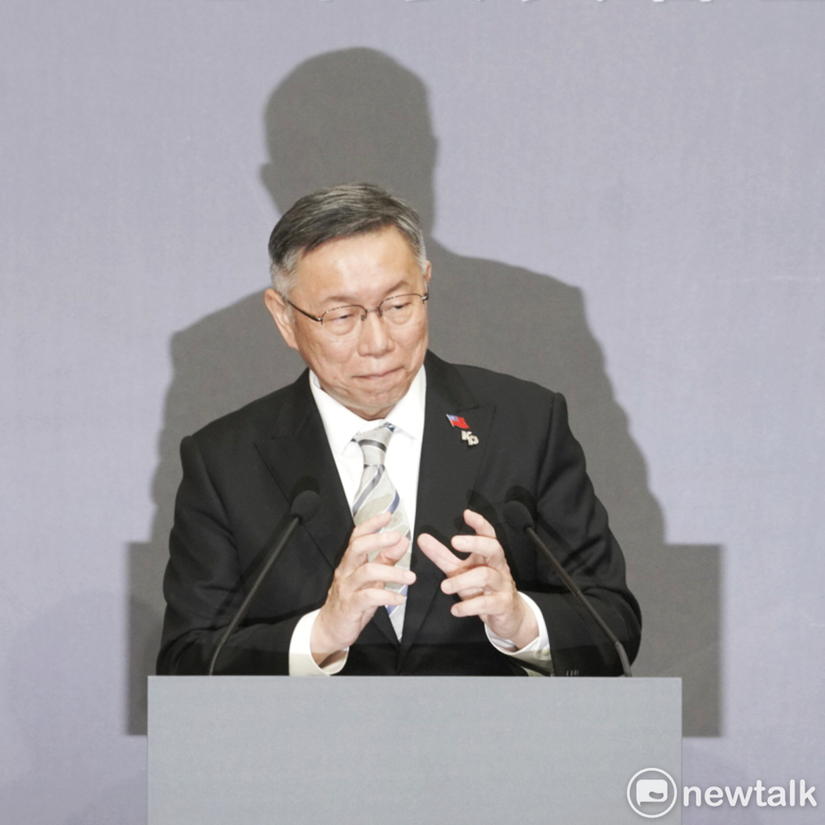 民眾黨總統候選人柯文哲參加總統電視政見發表會。 圖：張良一 / 攝