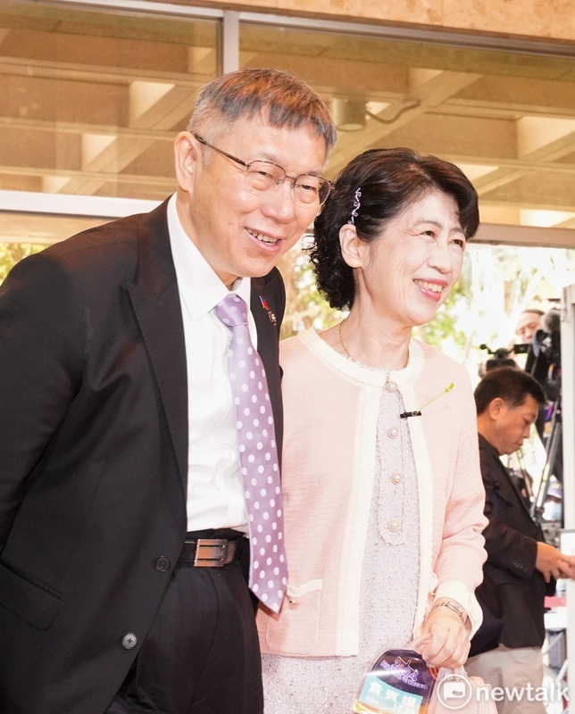 民眾黨主席柯文哲與其夫人陳佩琪。 圖：張良一 / 攝（資料照）
