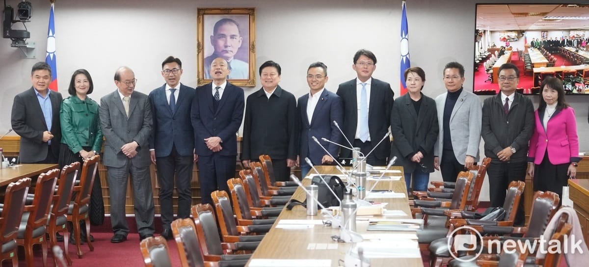 新上任的立法院長韓國瑜首度邀集朝野黨團舉行朝野協商。 圖：張良一 / 攝