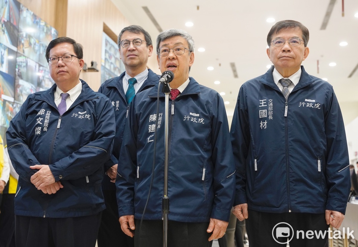 行政院長陳建仁今（7）日視察113年春節連假台鐵、高鐵及國道客運疏運前受訪。 圖：張良一/攝