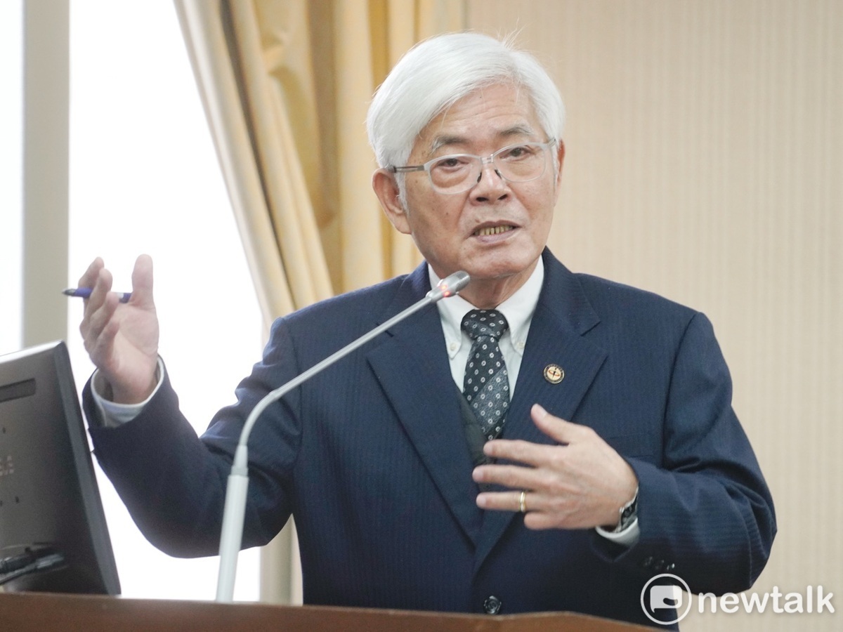 中選會主委李進勇在立院內政委員會備詢。 圖：張良一／攝（資料照）