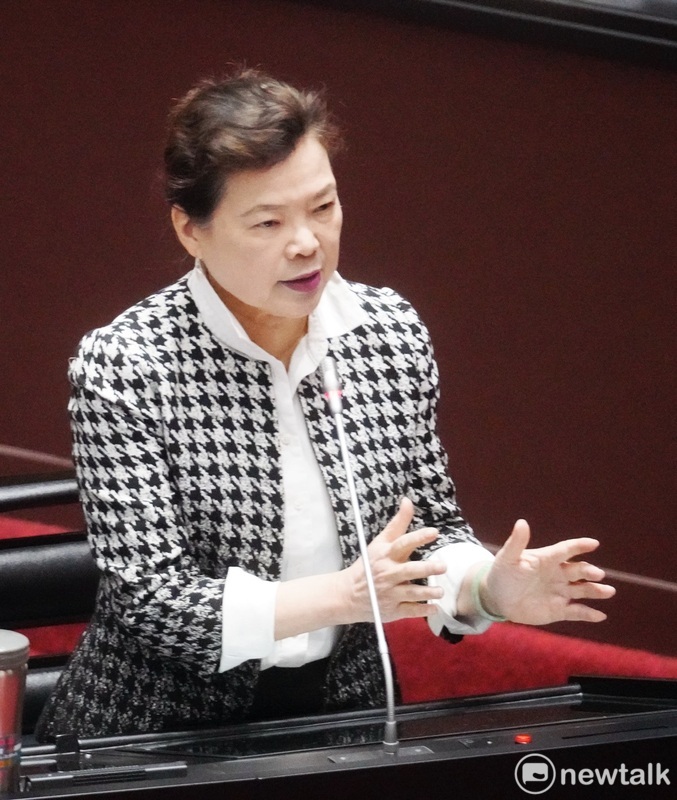 經濟部長王美花在立院院會備詢。 圖：張良一/攝