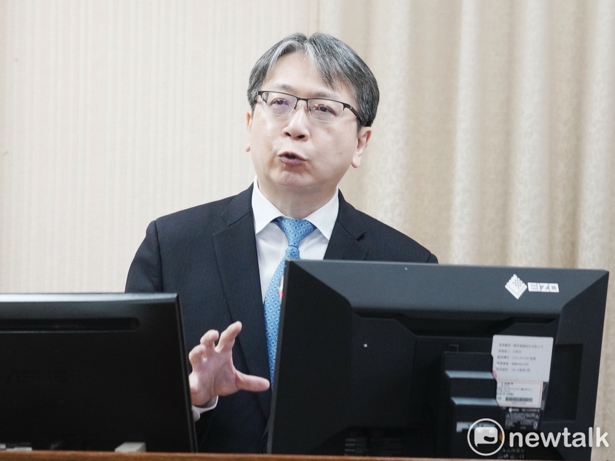 國安局長蔡明彥在立院外交及國防委員會備詢。 圖：張良一/攝