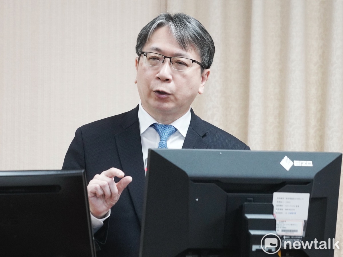 國安局長蔡明彥在立院外交及國防委員會備詢。 圖：張良一/攝